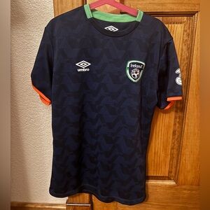 Boys size Large Ireland soccer jersey